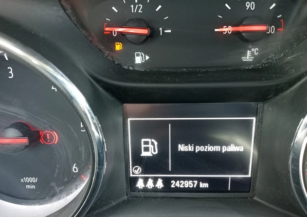 Opel Astra cena 44900 przebieg: 242948, rok produkcji 2017 z Łeba małe 37